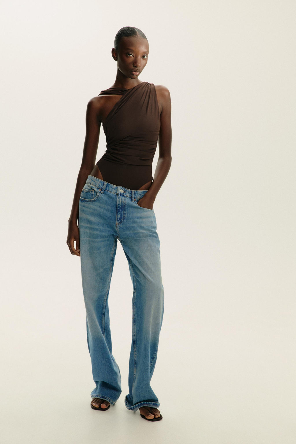 DRAPED ASYMMETRIC TULLE BODYSUIT - Zara фото 10