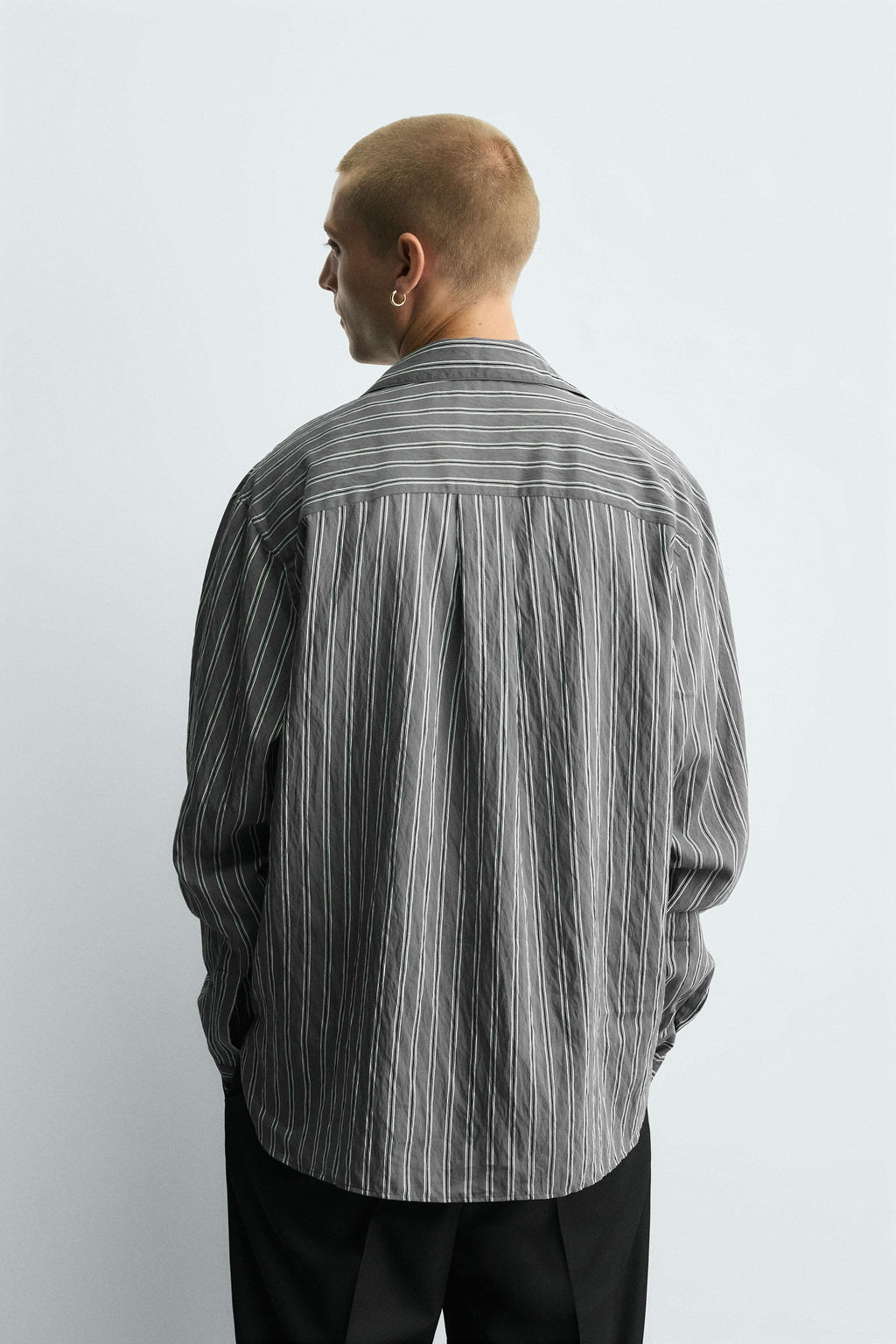 CREASED-EFFECT STRIPED FLOWING SHIRT - Zara фото 3
