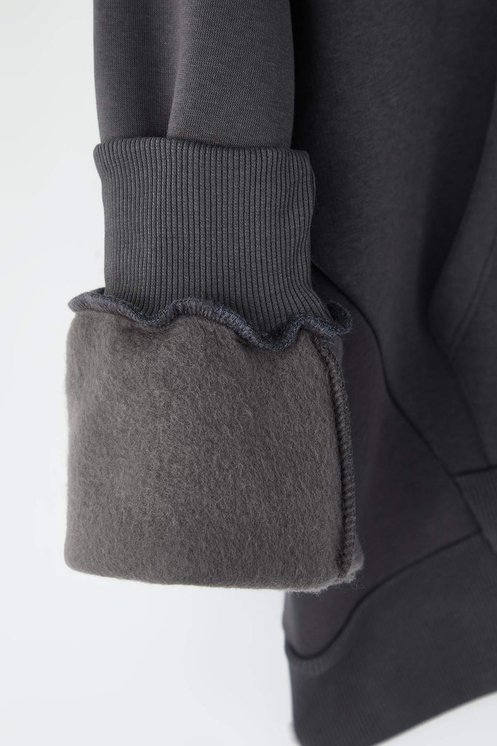 Teen Antrasit Kal?n Ici Polarl? Kapusonlu Cepli Asimetrik Orme Sweatshirt TWOAW26SW00113 - Trendyolmilla фото 2