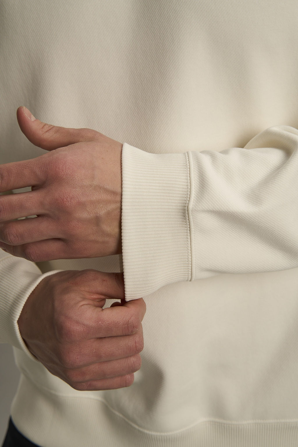 Свитшот утепленный Белый