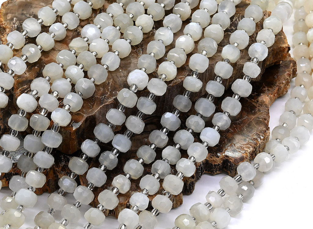 Бусины из белого натурального лунного камня рондель граненый 7*5мм, 38см, 47 бусин Радуга камня