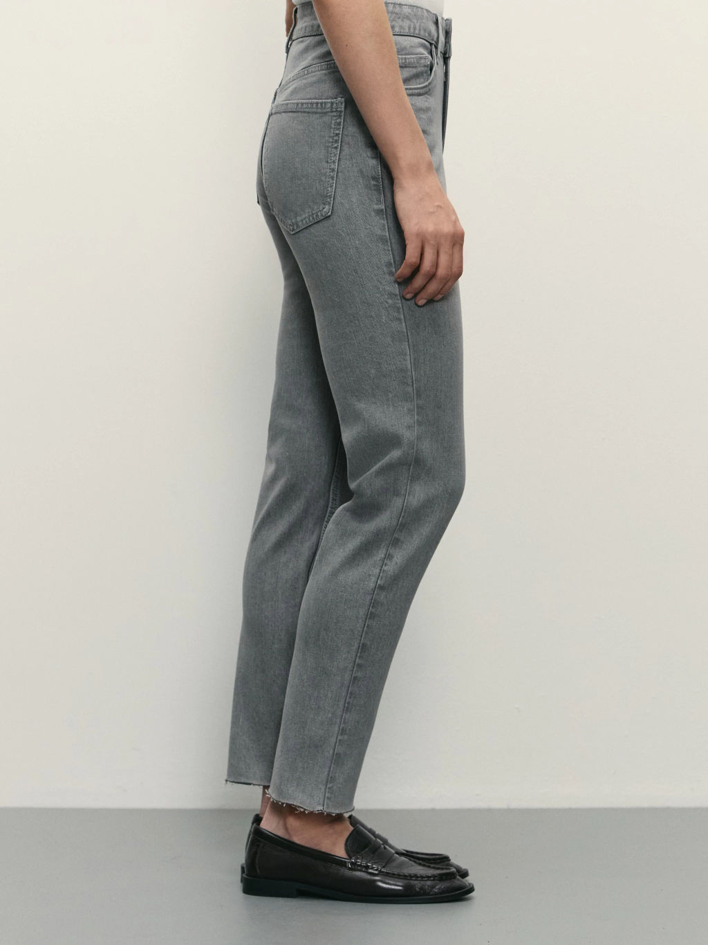 Джинсы slim укороченные / Zarina  фото 3