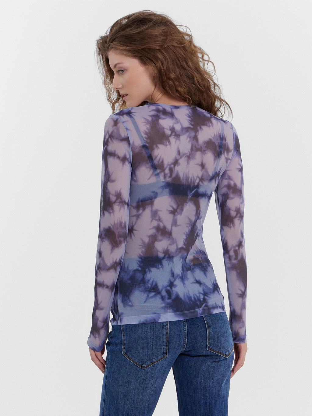 Джемпер женский фиолетовый в технике тай-дай тай-дай на сиреневом 302848 - Mark formelle фото 4