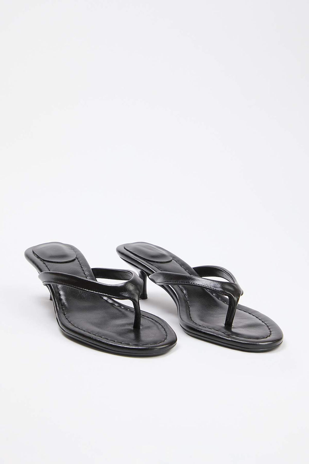 Siyah 4,5 cm Kad?n Parmak Aras? Topuklu Terlik TAKSS26TO00058 - Trendyolmilla фото 2