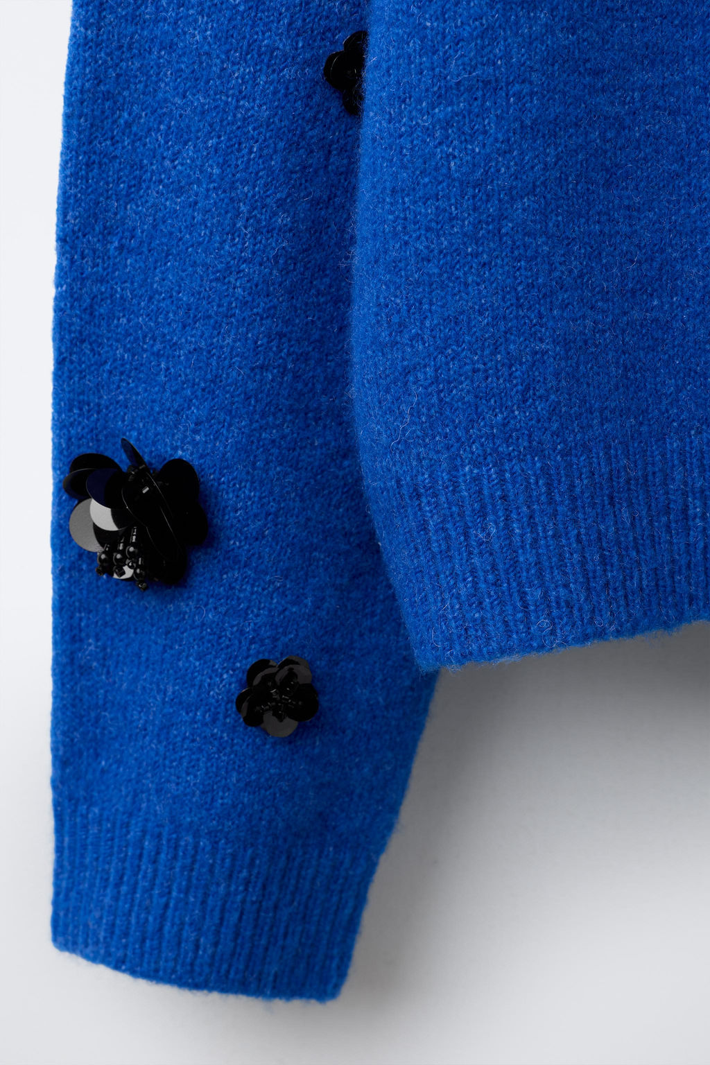KNIT SWEATER WITH SEQUIN FLOWERS - Zara фото 4