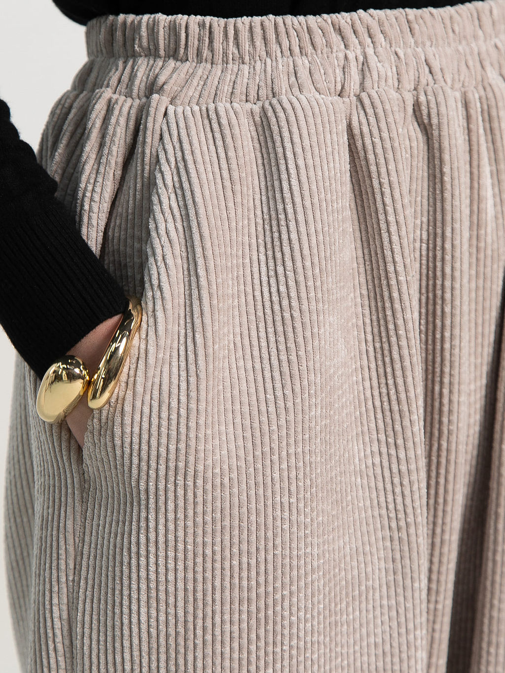 Брюки Городской ритм (молочные) Б15262-9М