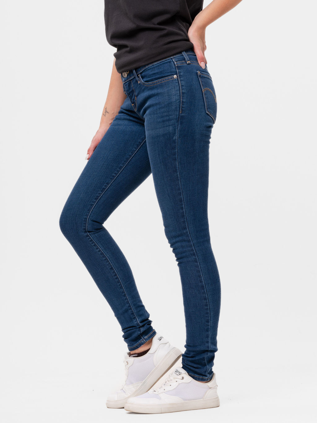 Джинсы женские