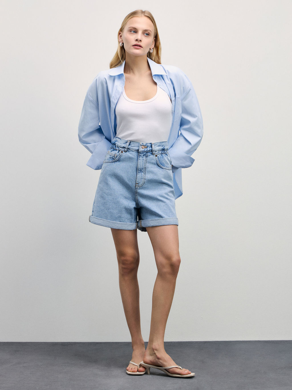 Джинсовые шорты baggy с резинкой в поясе / Zarina  фото 2