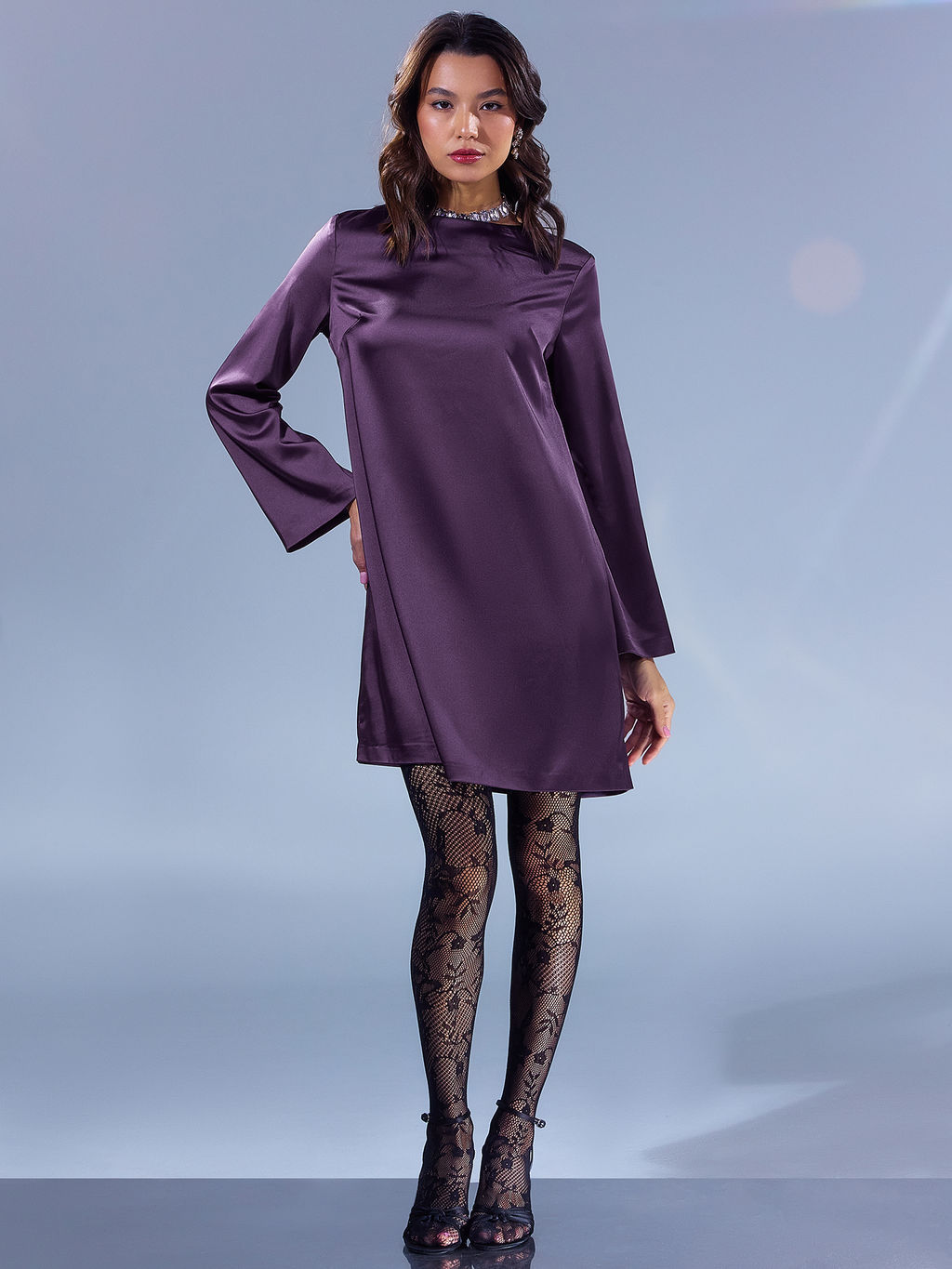 Платье женское мини в сливово-фиолетовом оттенке - Mark formelle фото 2