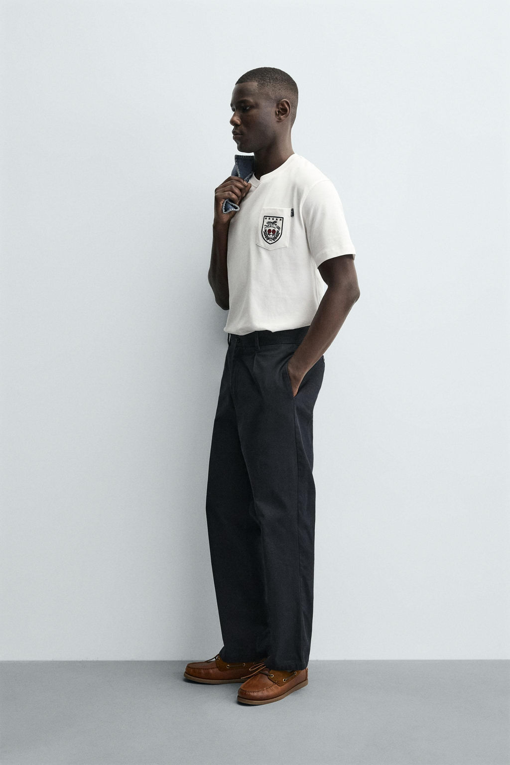 T-SHIRT WITH RABBIT PATCH - Zara фото 4