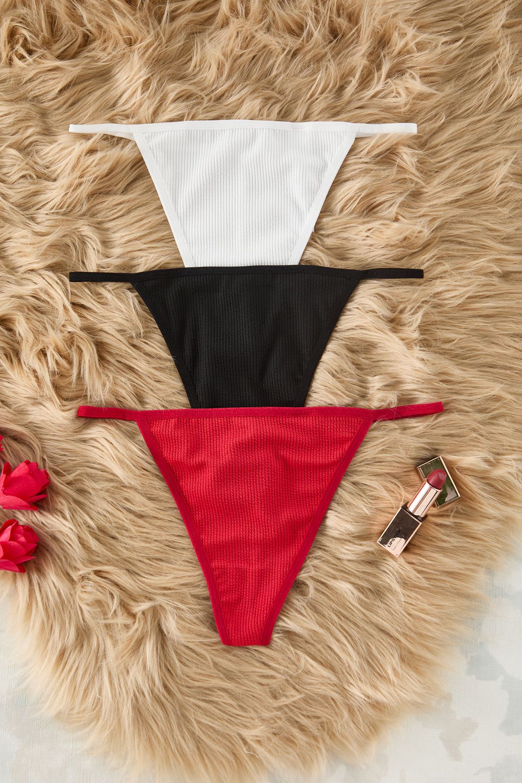 TRENDYOLMILLA Siyah-Beyaz-K?rm?z? 3lu Paket Kurdele/Fiyonk Detayl? Fitilli String Orme Kulot THMSS25KU00005  фото 2