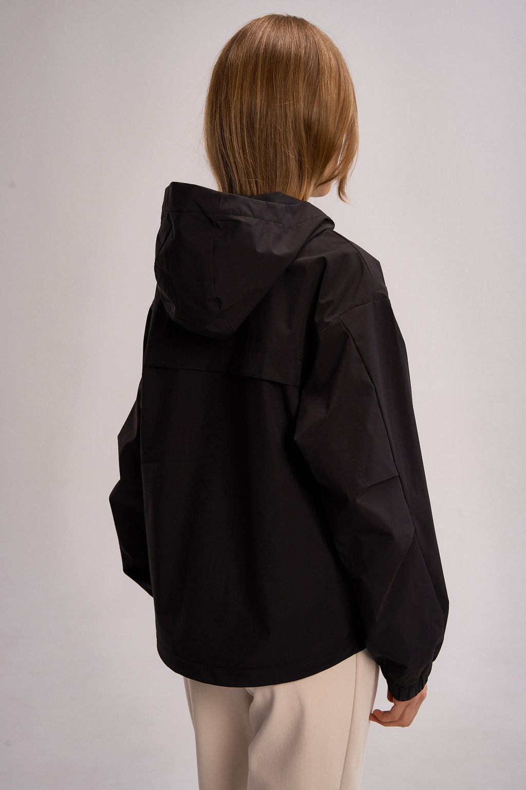 Ветровка Черный