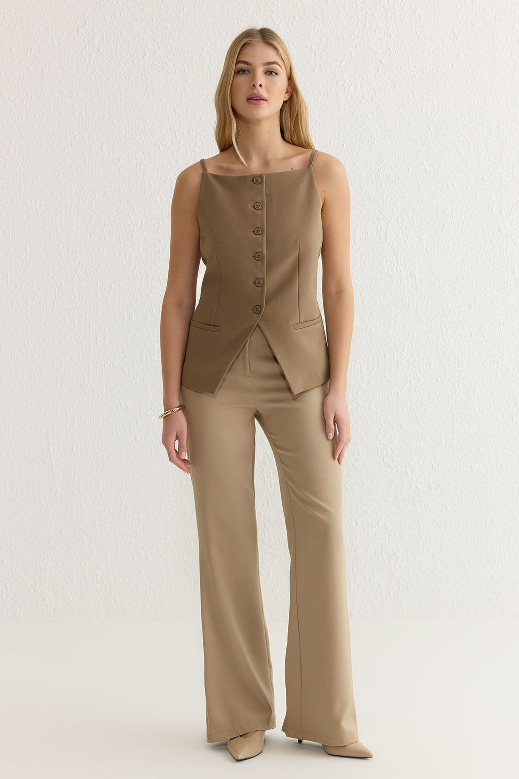 Bej Regular Boy Ask?l? Fitted Dokuma Yelek TWOSS25YE00010