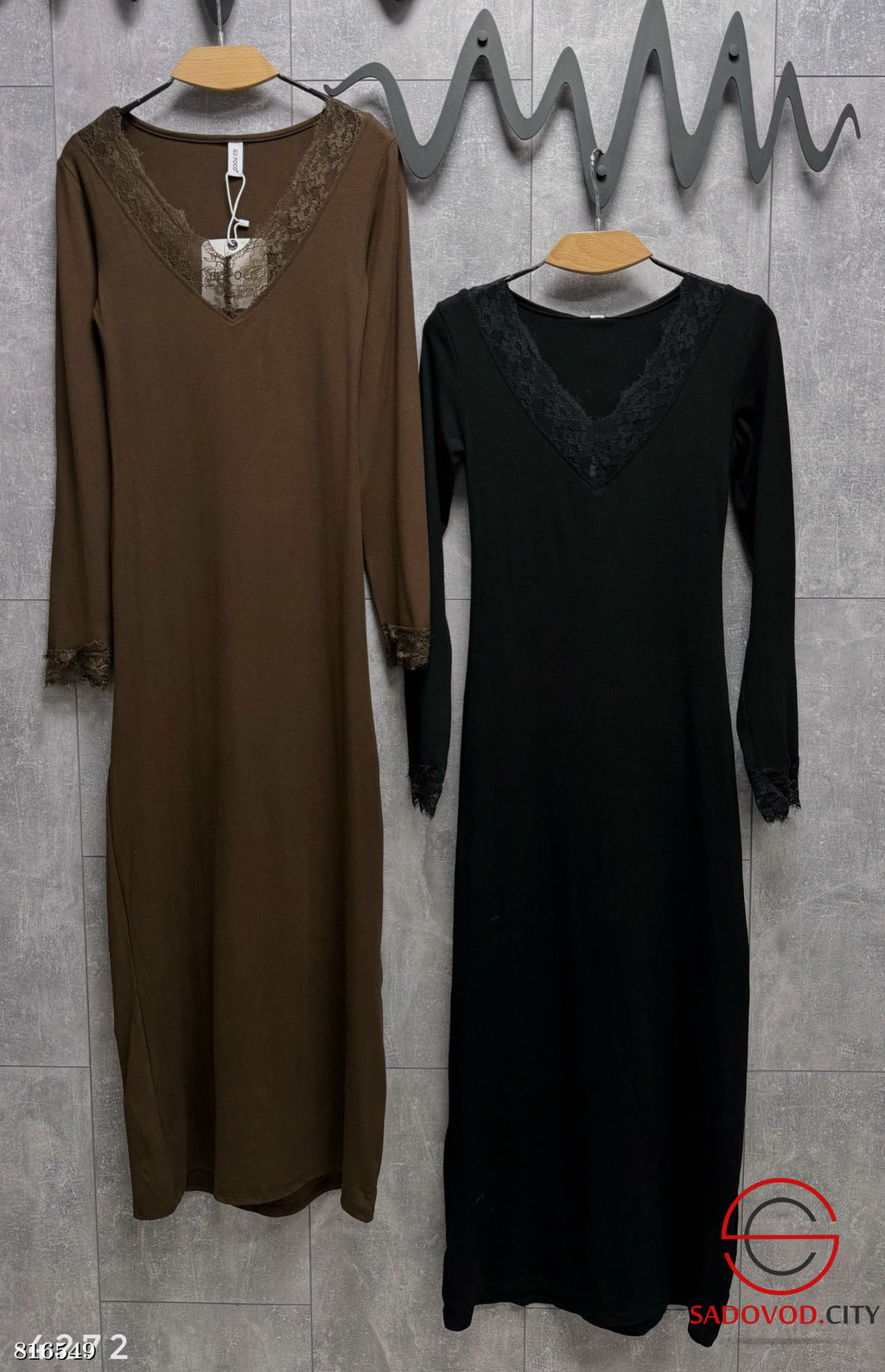 Платье с кружевом на манжете и на V вырезе - Bruno фото 9