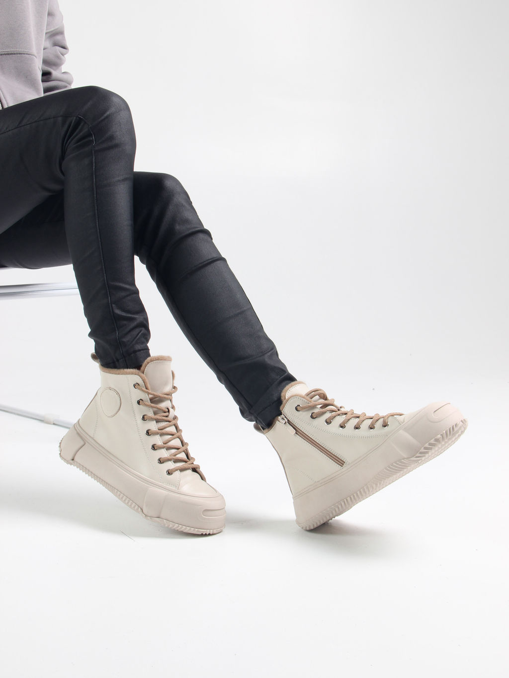 Ботинки 217.PODYUM151be. светло бежевый/Мех