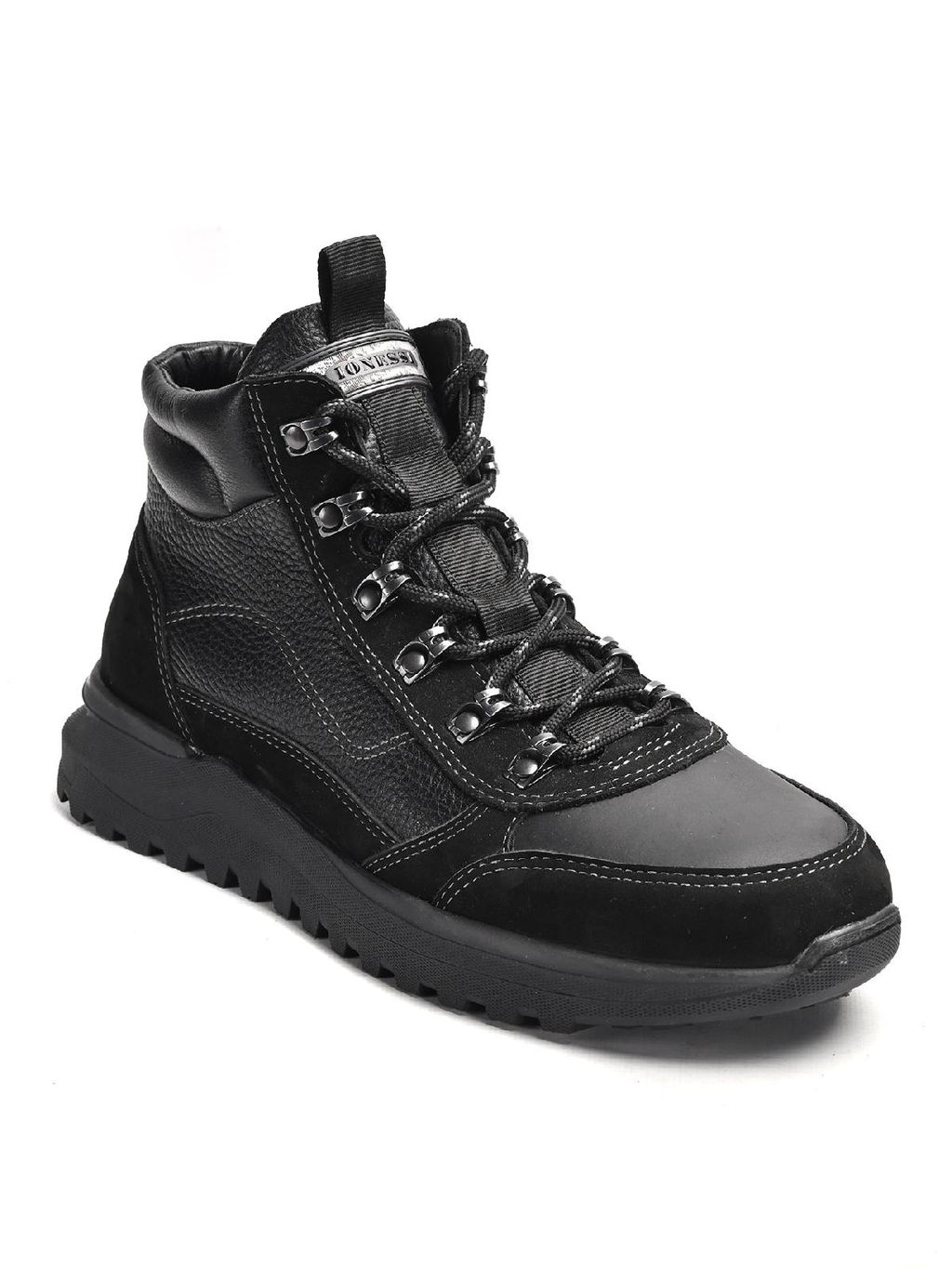 Ботинки Ионесси