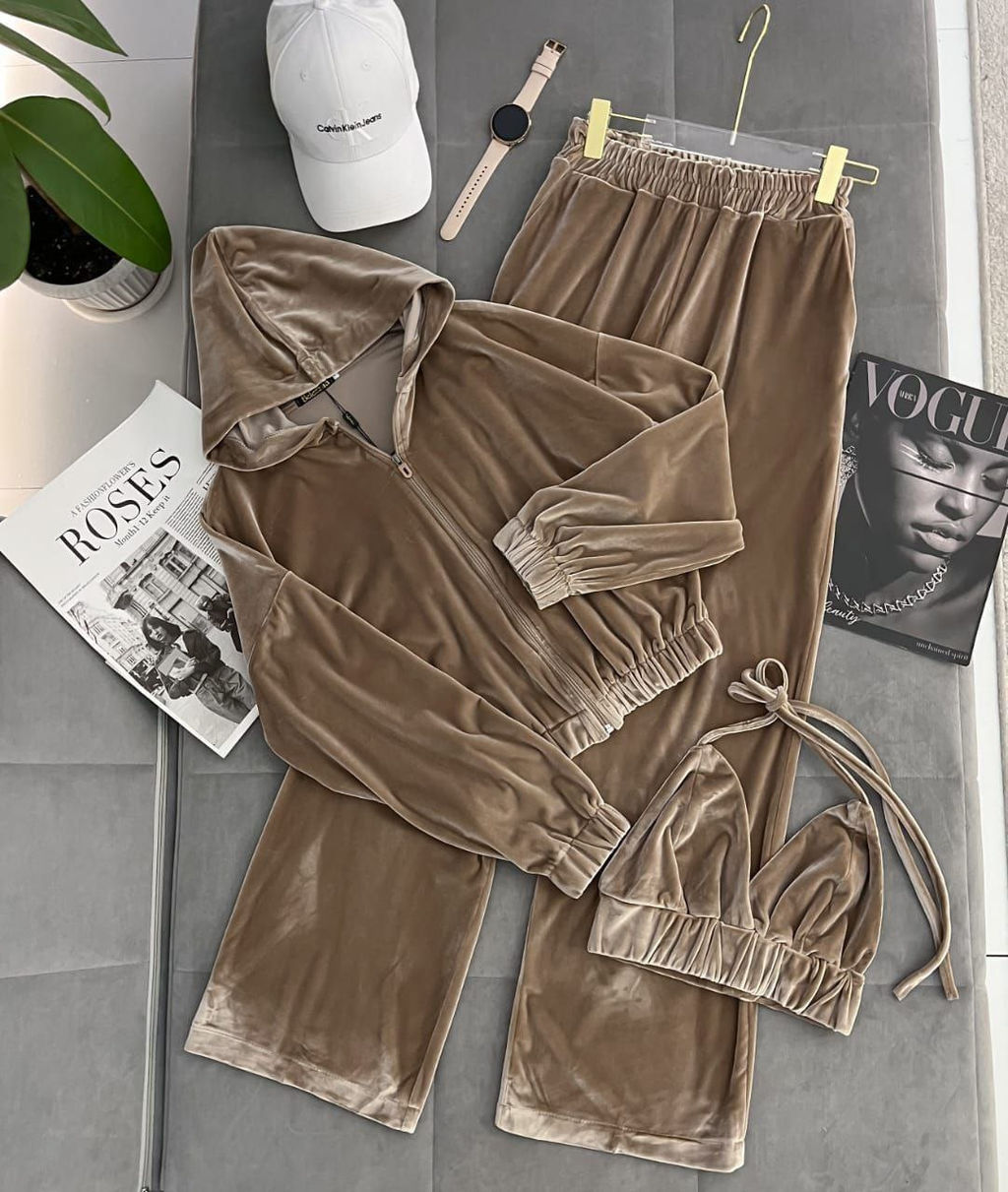 Костюм тройка