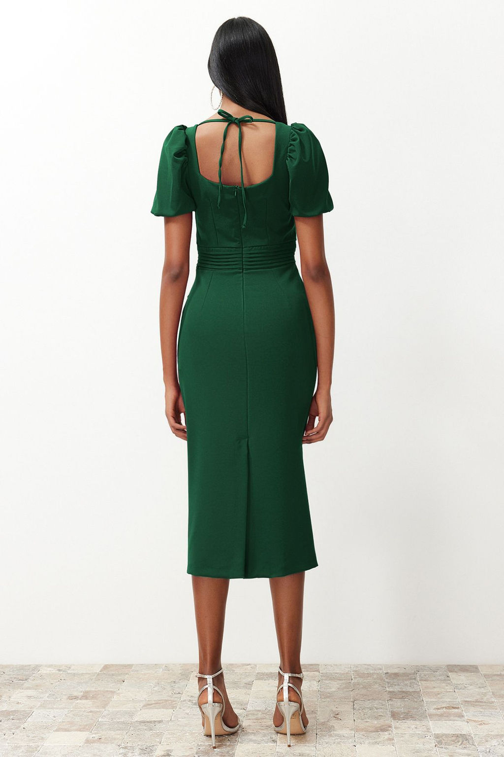 Zumrut Yesili Bel Detayl? Vucuda Oturan Dokuma Elbise TPRSS24EL00158
