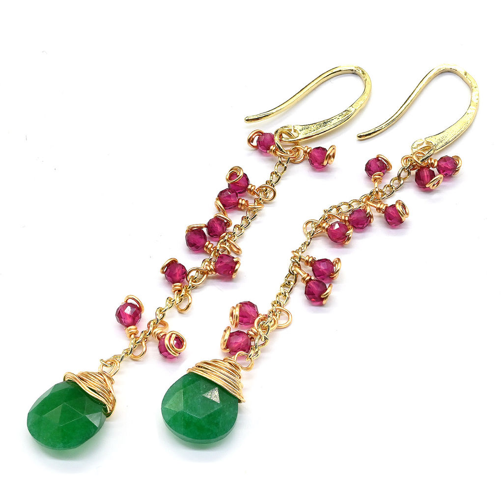 Серьги с зеленым и красным камнем