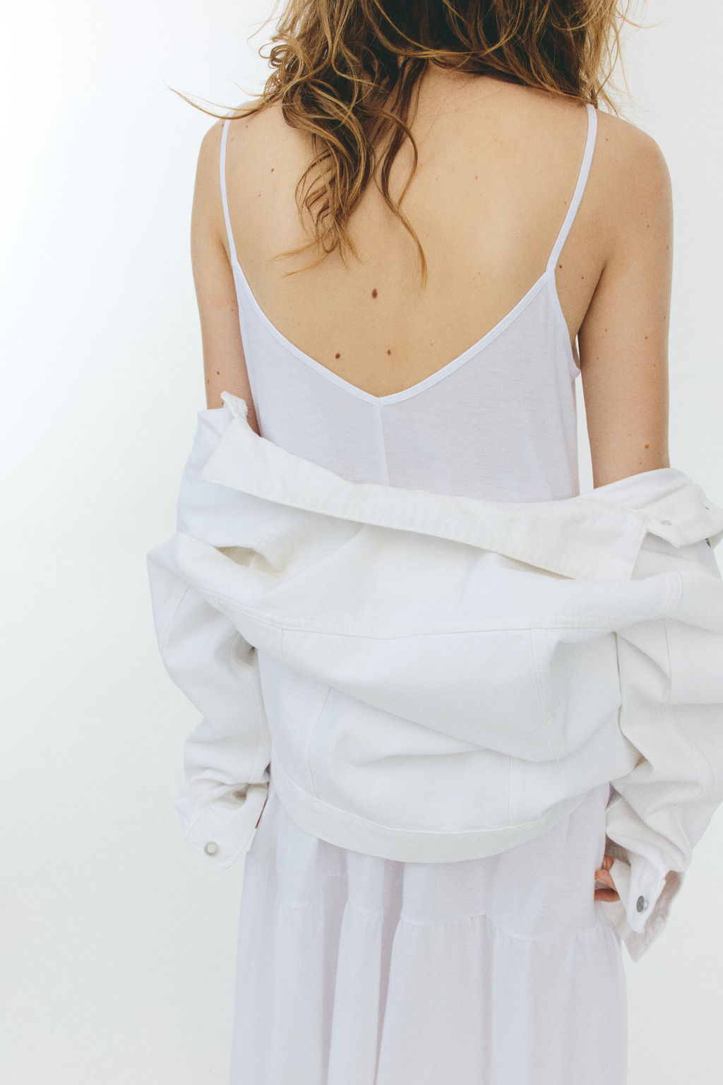 Vestido escalonado con tirantes espagueti - H&m фото 6