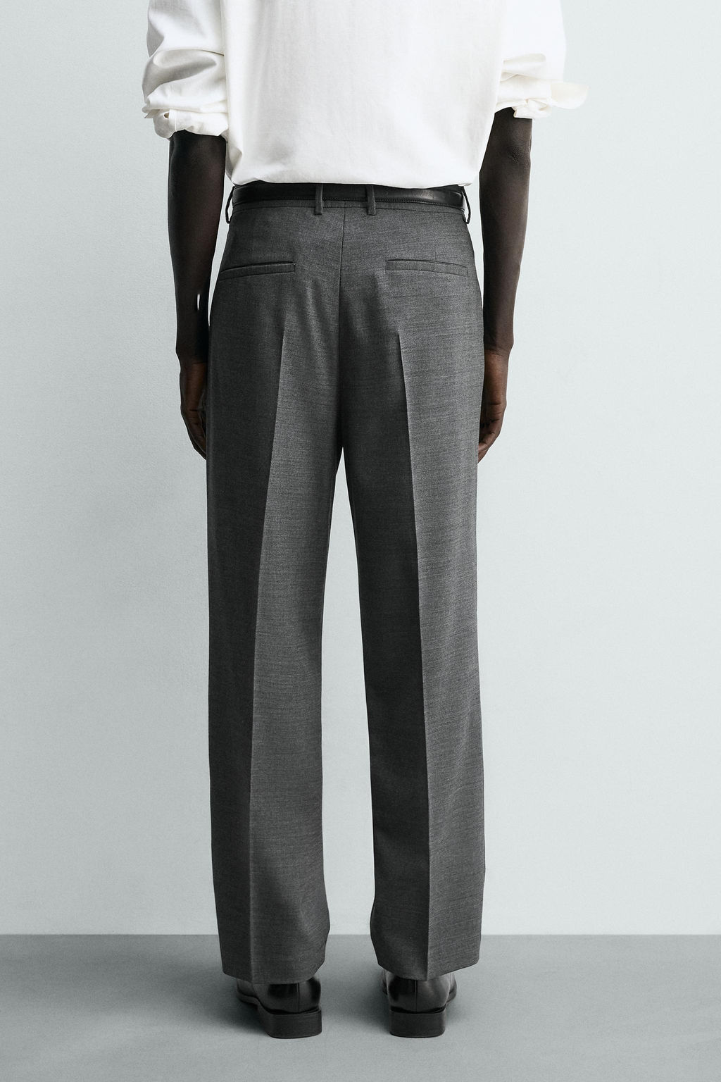 PANTAL?N STRAIGHT FIT CONFORT / Gris vigor? - Zara фото 3