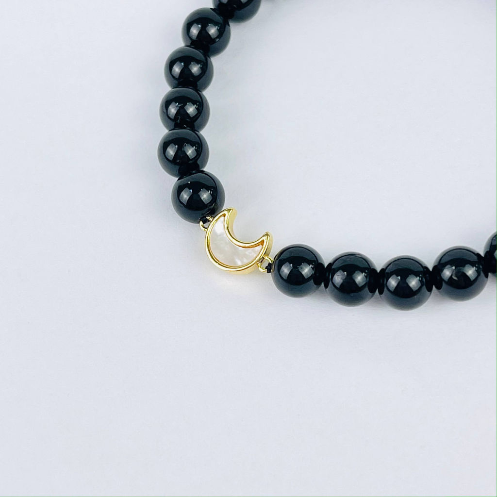 Браслет из черного Турмалина (Шерл) с перламутровой вставкой 17 см