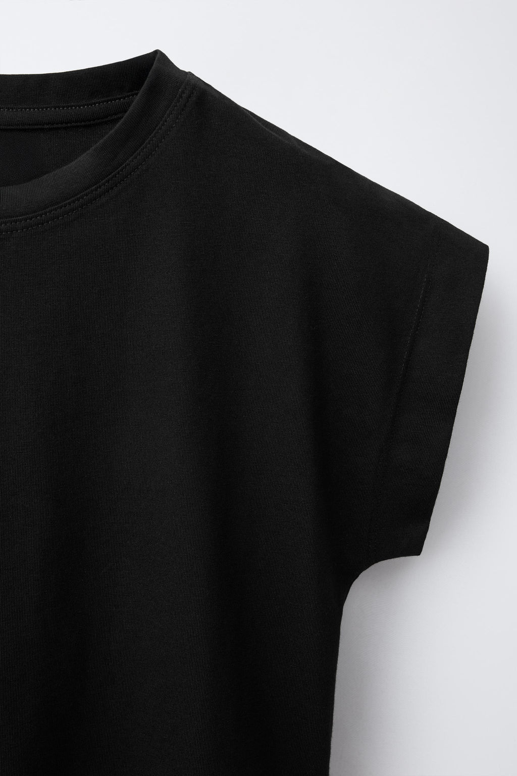 PLAIN T-SHIRT WITH TAB DETAIL - Zara фото 3
