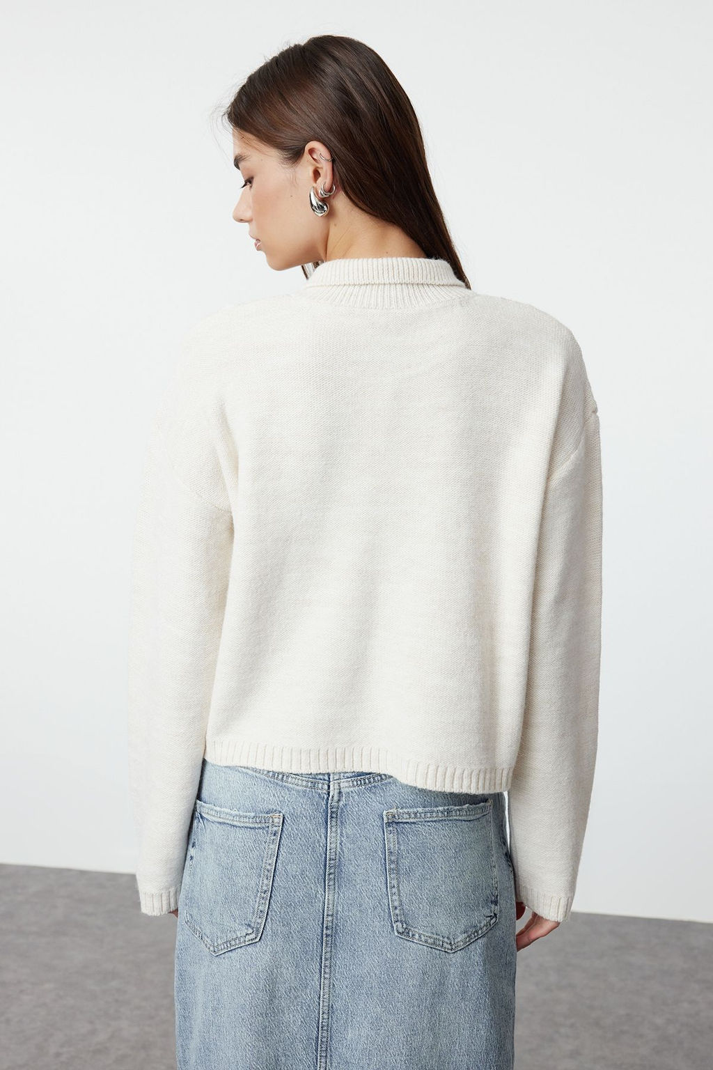 Tas Yumusak Dokulu Gul Detayl? Sac Orgu Triko Kazak TWOAW25KZ00164 - Trendyolmilla фото 5