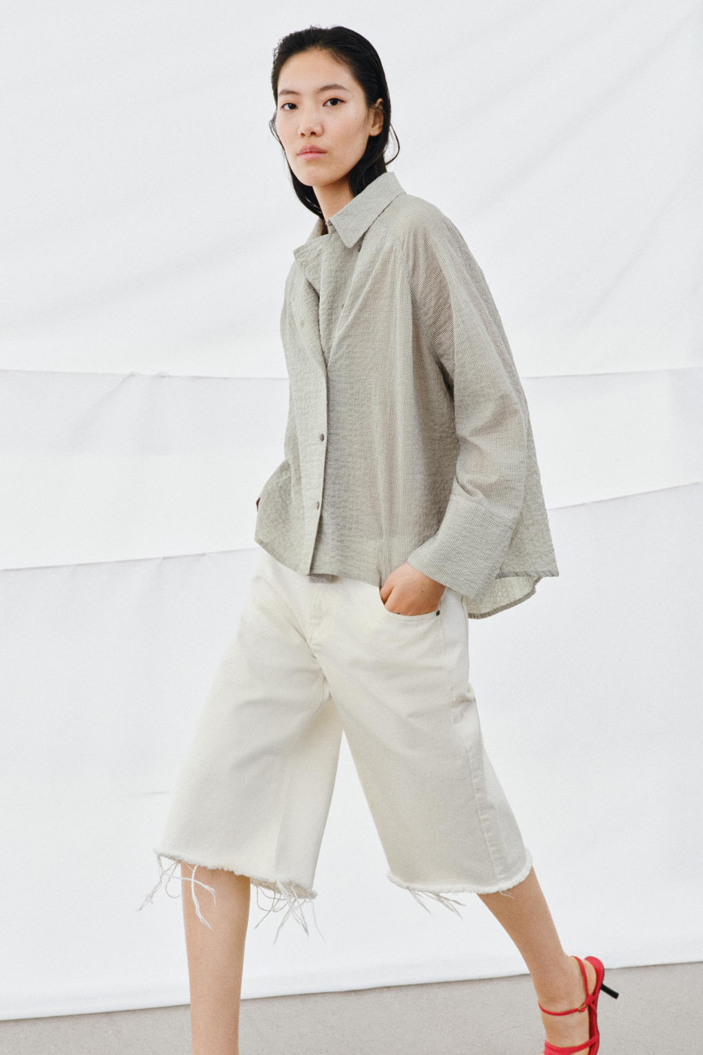 CAMISA ASIM?TRICA BOTONES ZW COLLECTION / Negro / Blanco - Zara фото 4