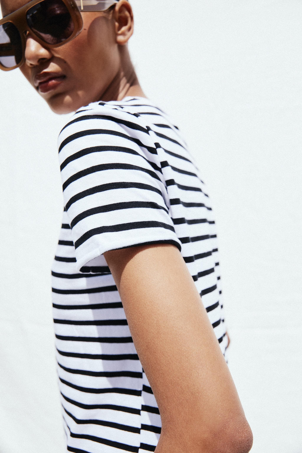 FADED SHORT SLEEVE T-SHIRT - Zara фото 32