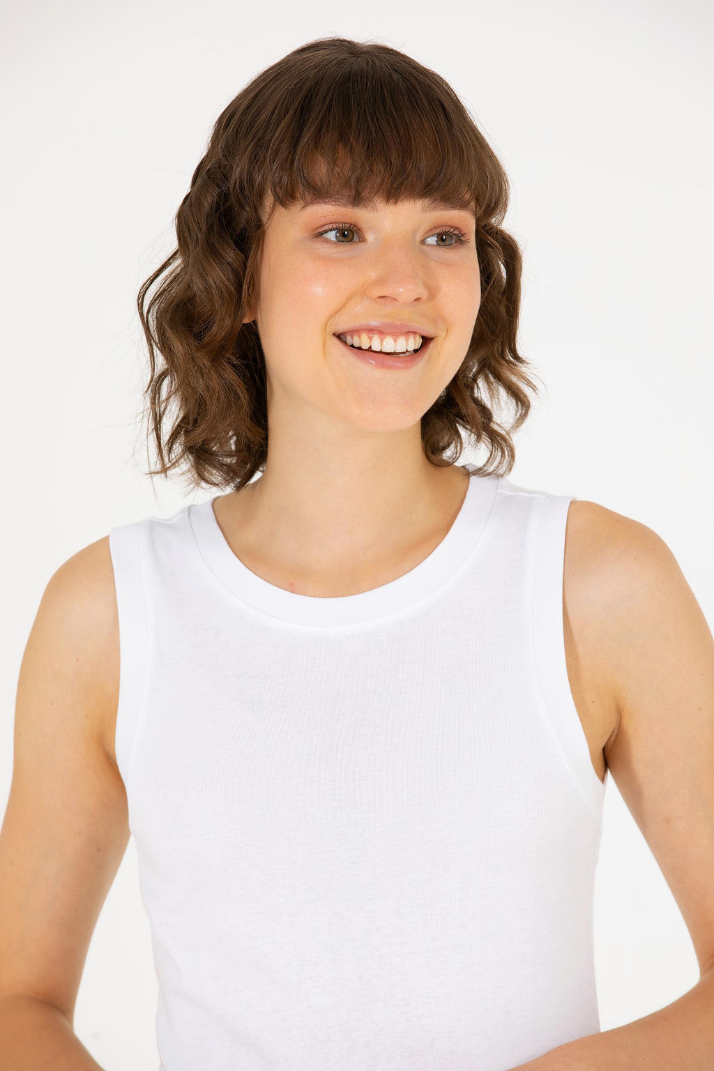 U. S. Polo Assn Женская белая базовая футболка без рукавов с круглым вырезом - U.s. polo assn фото 4