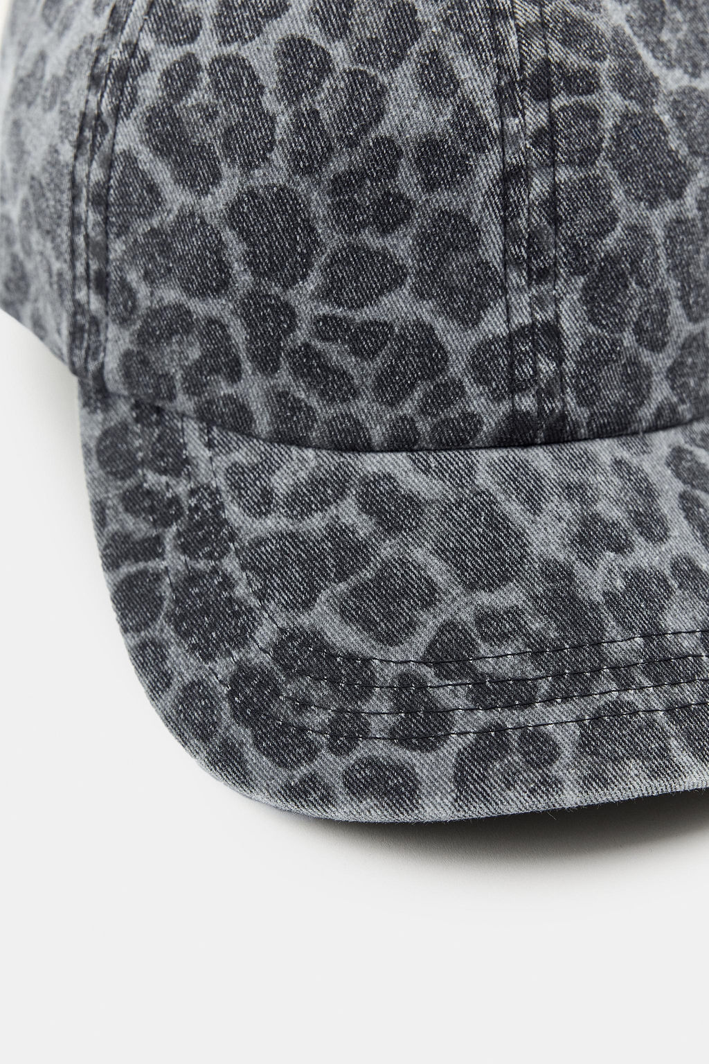 ANIMAL PRINT TWILL CAP