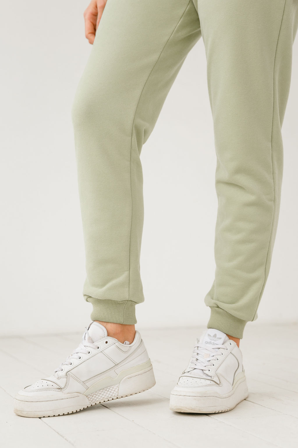 Джоггеры женские Olive - Captain's mate фото 9