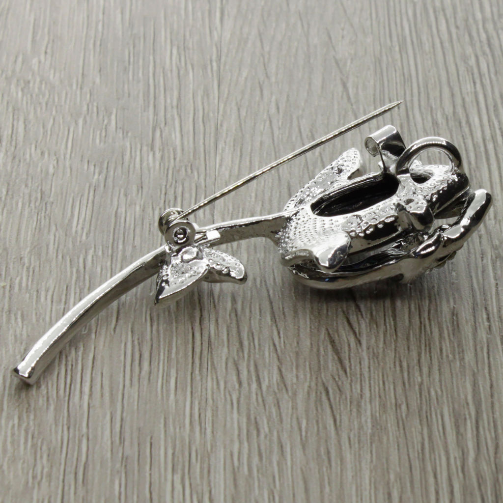 Брошь-подвеска "Роза" со вставкой из гелиотиса и ювелирного сплава