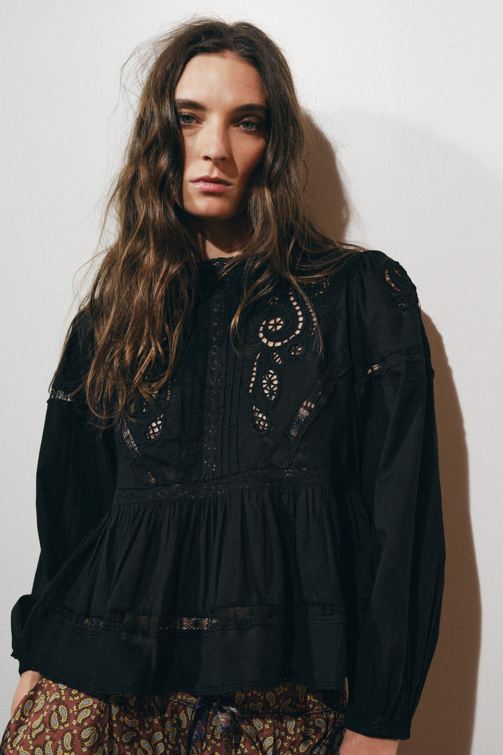 ZW COLLECTION ROMANTIC EMBROIDERED BLOUSE - Zara фото 2