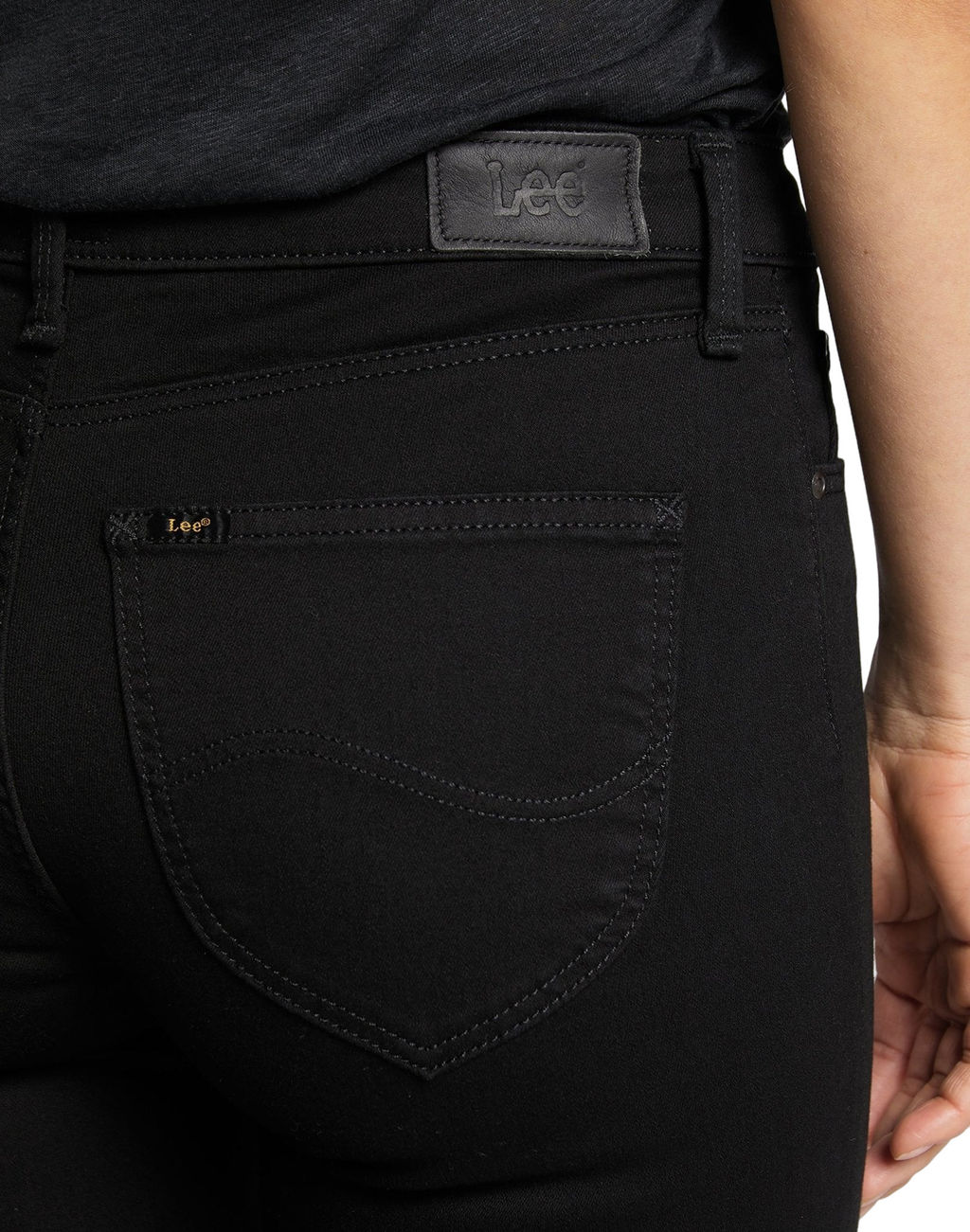 Джинсы женские