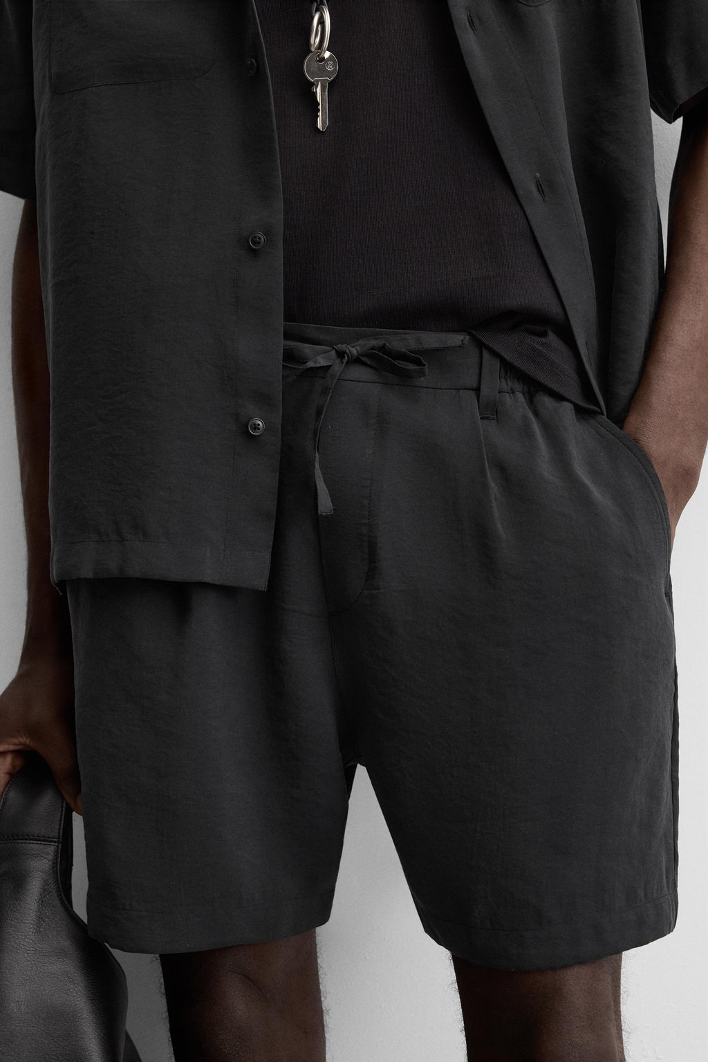 SHORT REGULAR FIT BERMUDA SHORTS - Zara фото 16