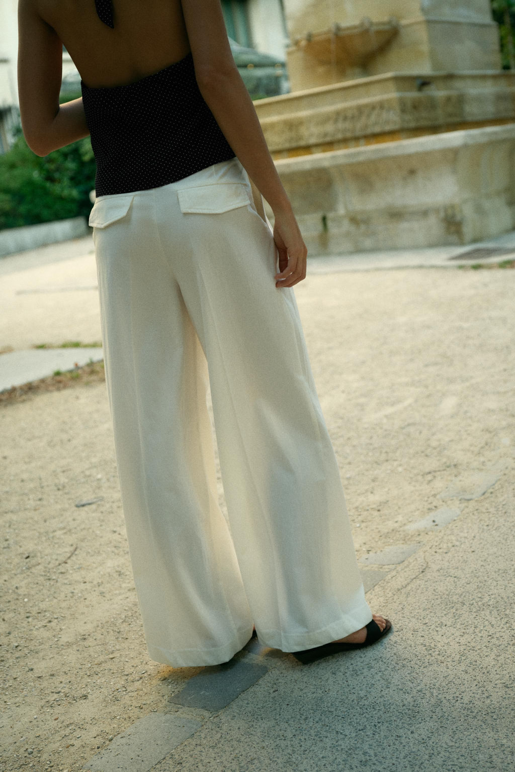 PLEATED TROUSERS WITH FLAPS - Zara фото 3