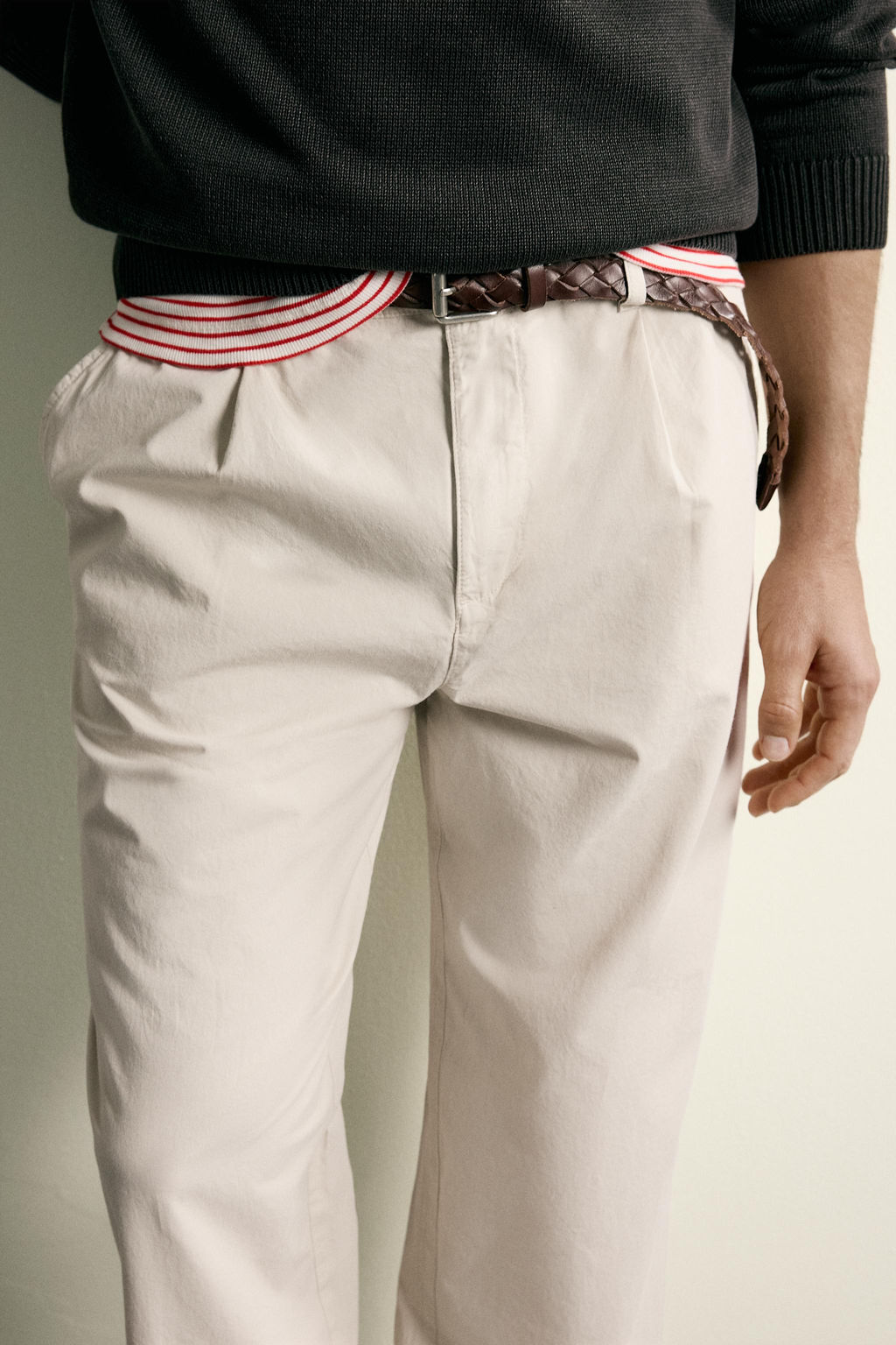 PANTAL?N CHINO STRAIGHT FIT PLIEGUES / Crudo - Zara фото 5