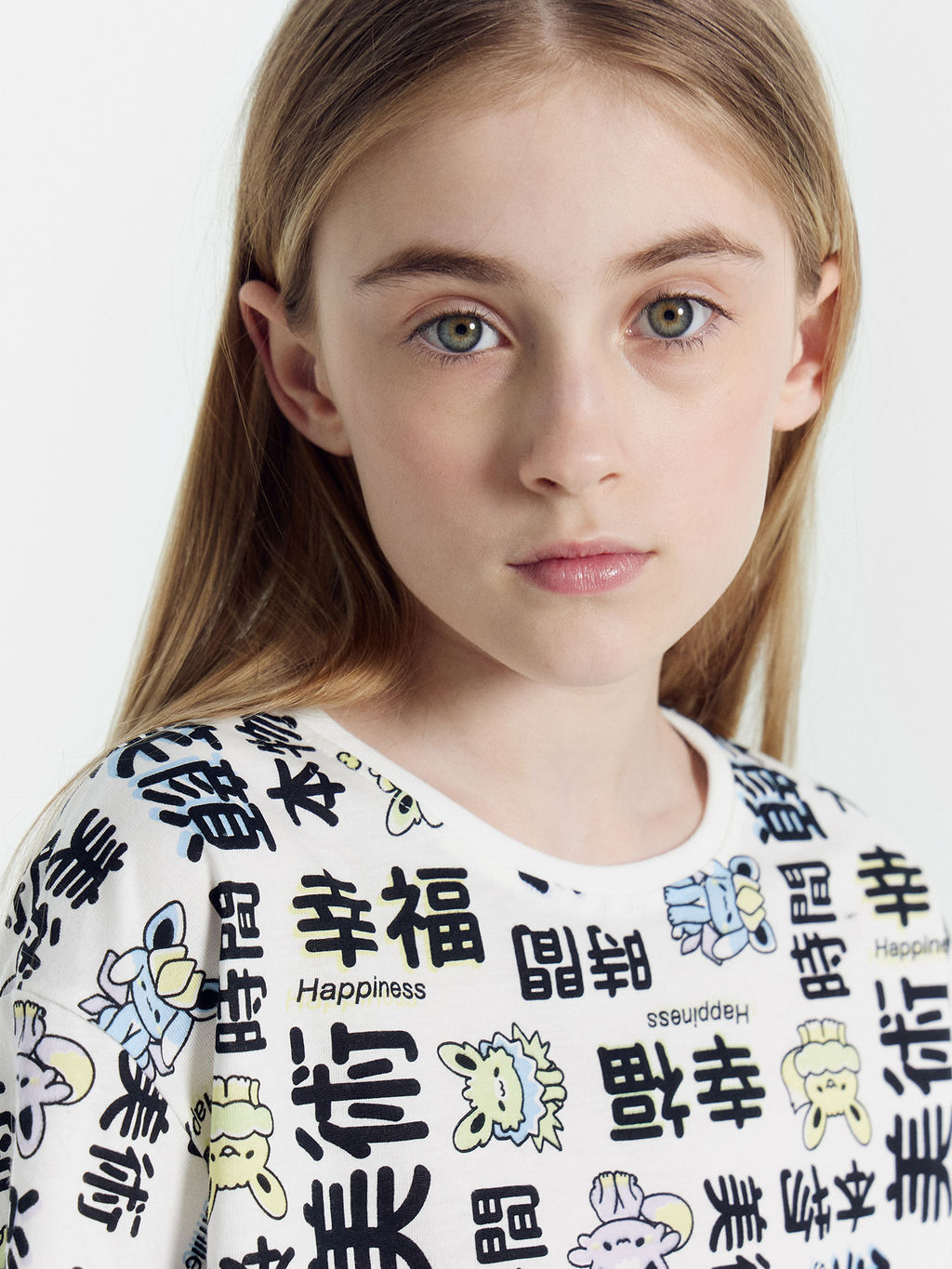 Футболка для девочек белая с принтом иероглифы - Mark formelle фото 8