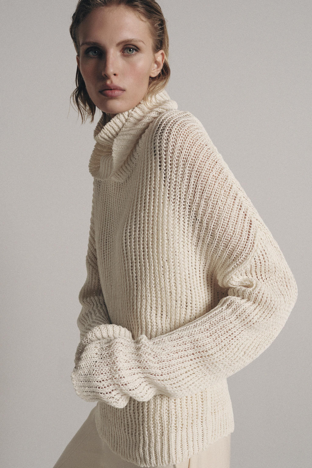 JERSEY CORTO PUNTO CUELLO SUBIDO / Crudo claro - Zara фото 6