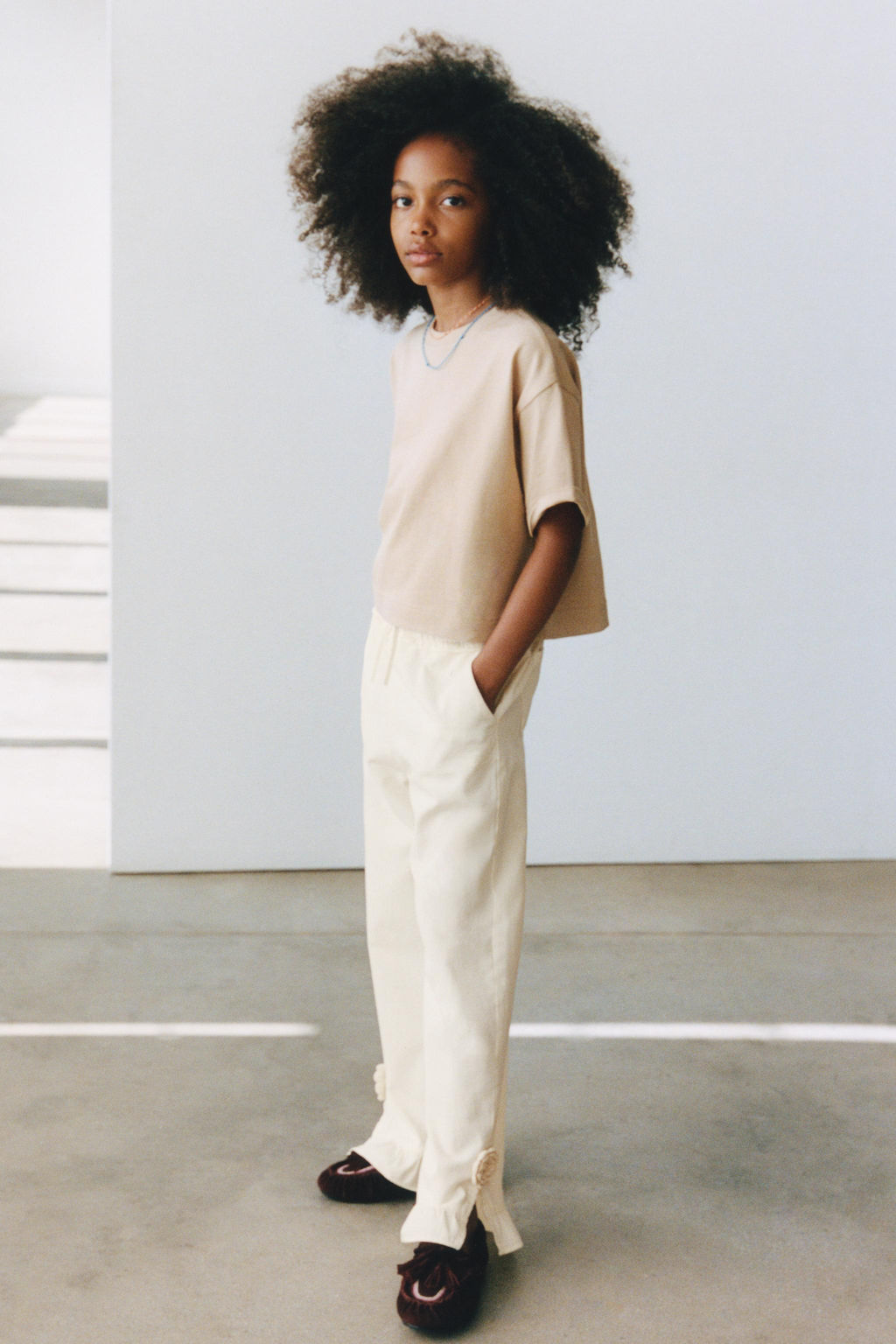 CROCHET FLOWER RUFFLE WIDE-LEG TROUSERS - Zara фото 5