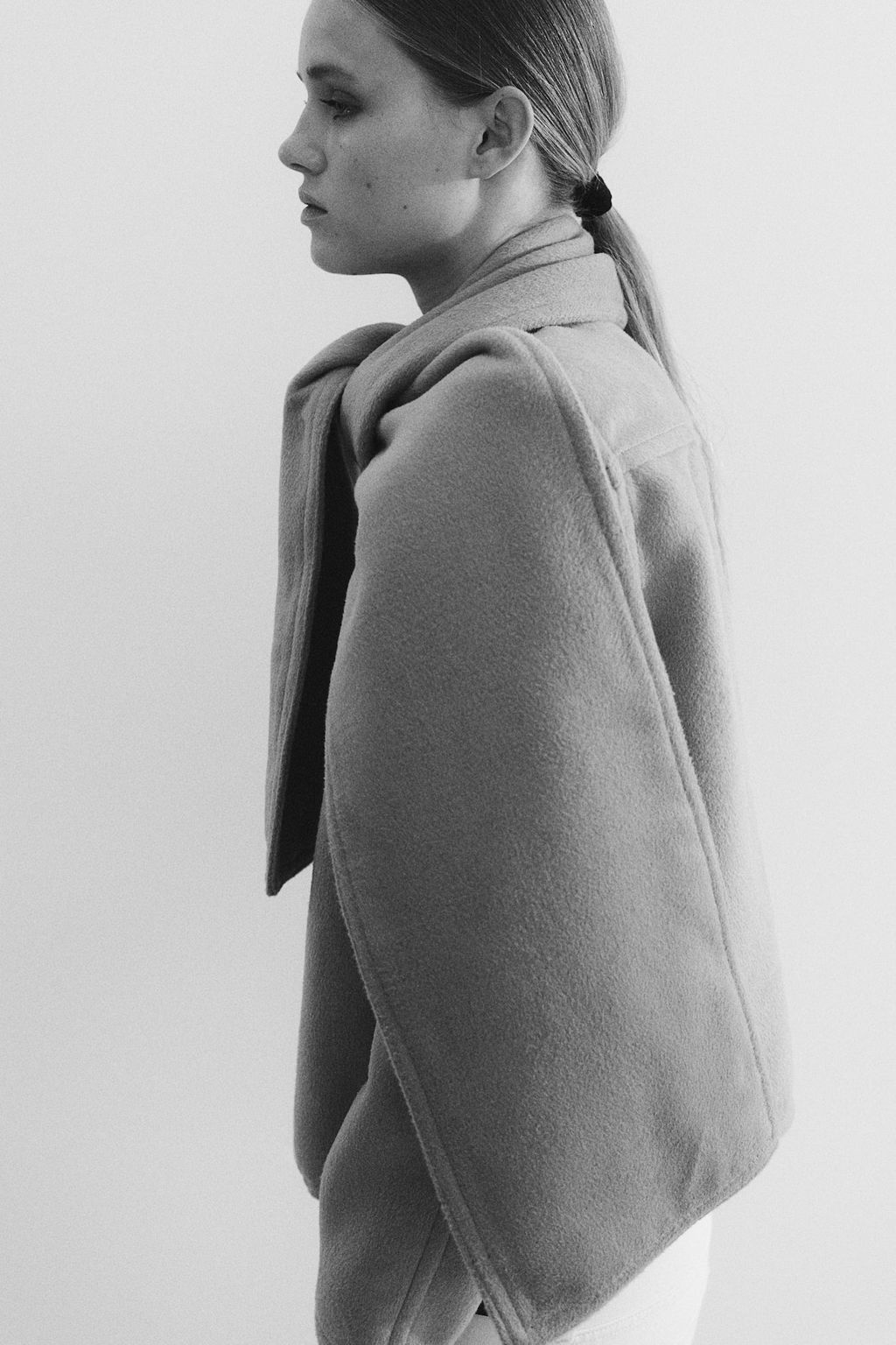 Chaqueta de fieltro con bufanda - H&m фото 5