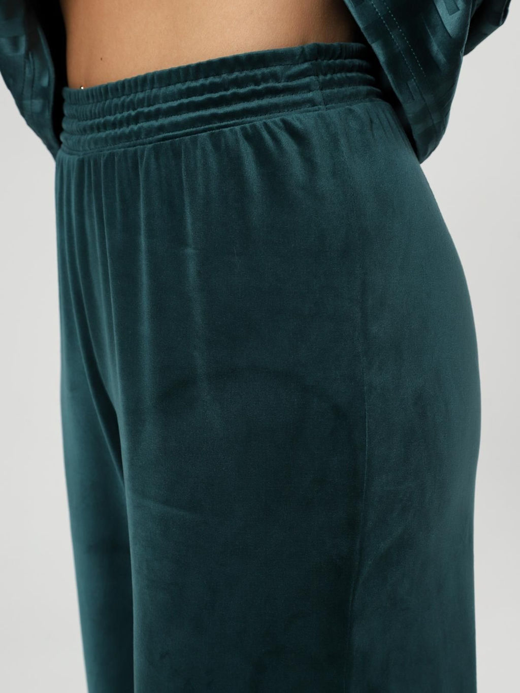 IV-CAPRIZ Чарлот-Жаккард - костюм из стрейч велюра  фото 32