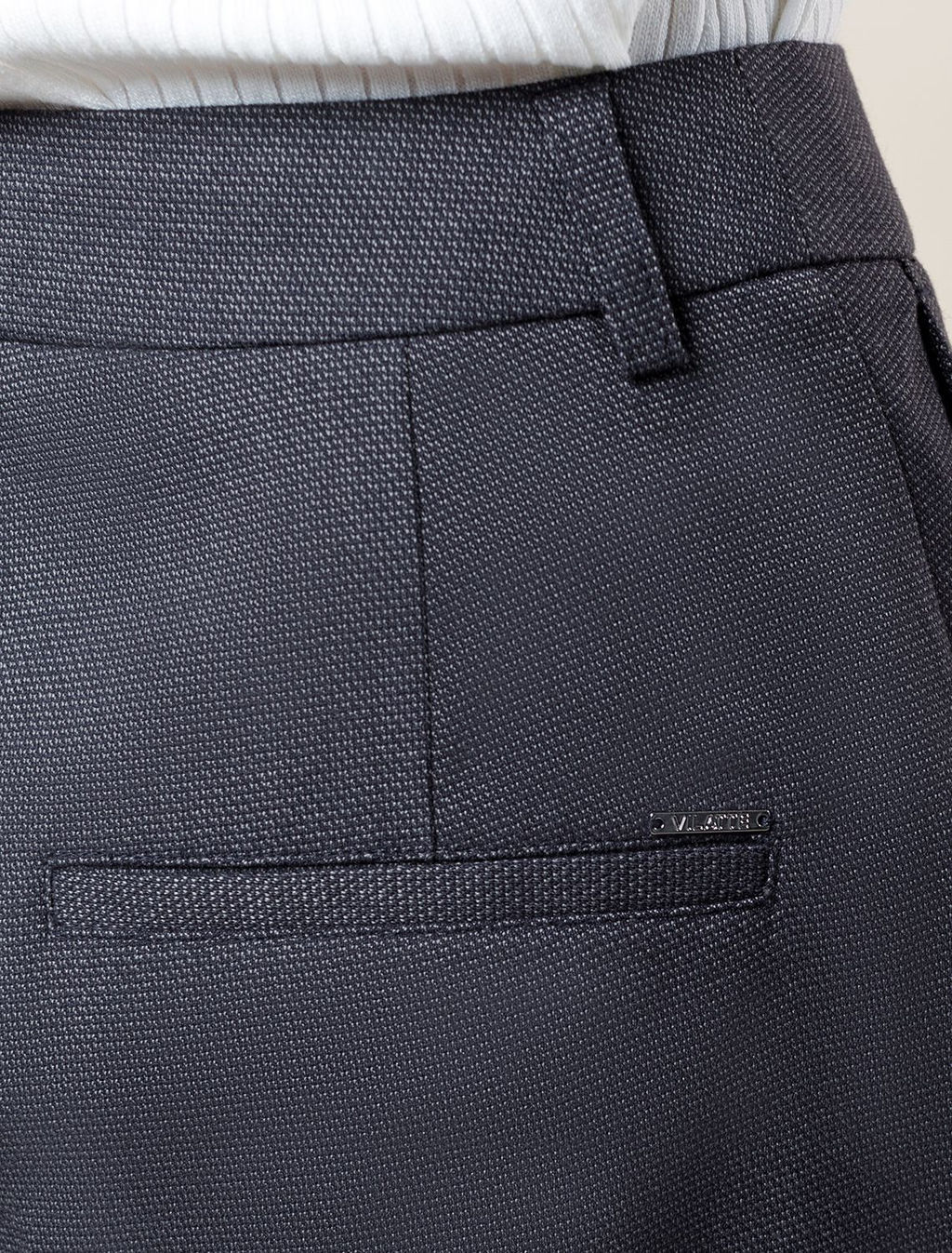 Шорты-бермуды из премиальной костюмной ткани с добавлением лиоцелла