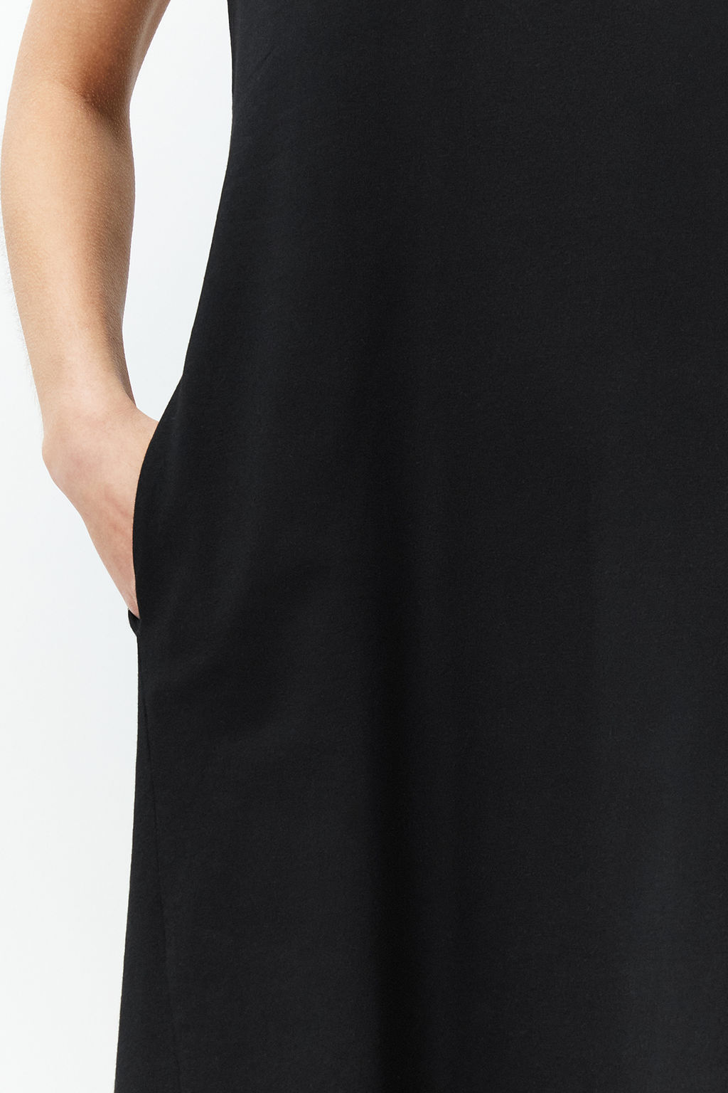 Siyah Cepli Bisiklet Yaka A-Line Orme Midi Elbise TWOSS24EL00169