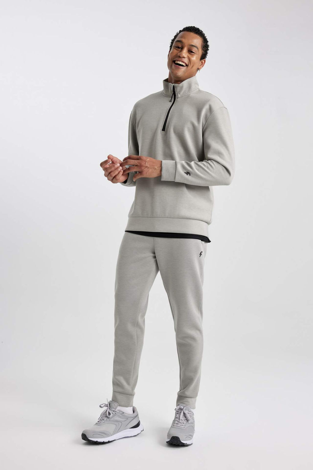 DeFactoFit Sporcu Jogger Esofman Alt? Slim Fit Dar Kesim Skuba Dalg?c Kumas Standart Paca  фото 3