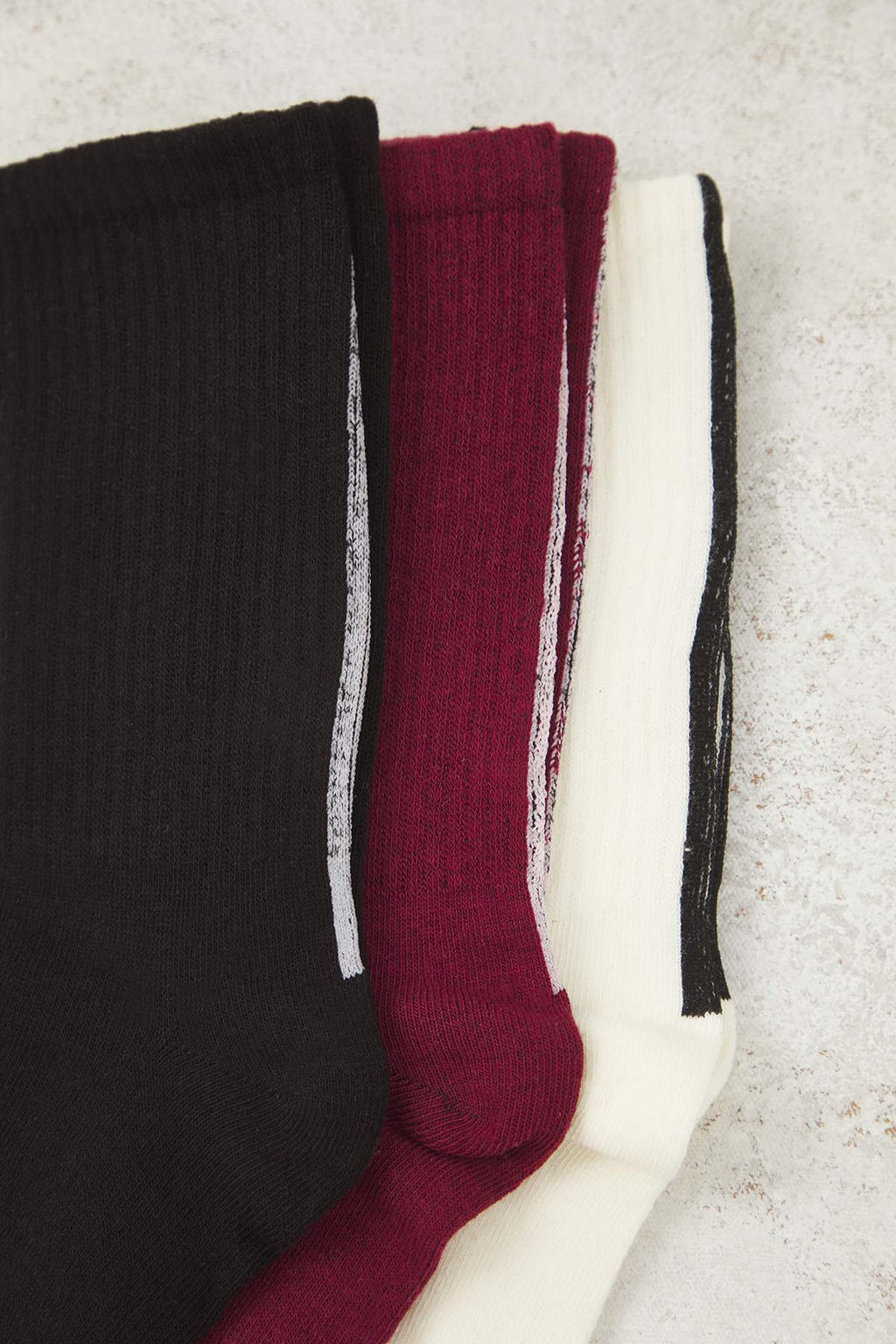 Siyah-Beyaz-Bordo 3lu Pamuklu Cizgili Orme Corap THMAW26CO00003