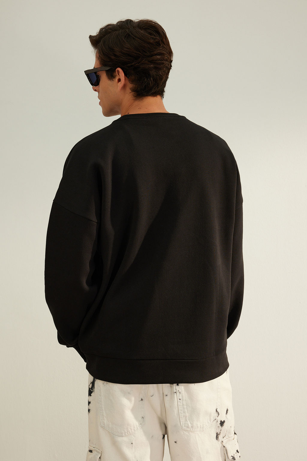 TRENDYOL MAN Limited Edition Siyah Oversize/Genis Kesim Designer Nak?sl? Ici Polarl? Sweatshirt TMNAW24SW00134 - Trendyolmilla фото 5
