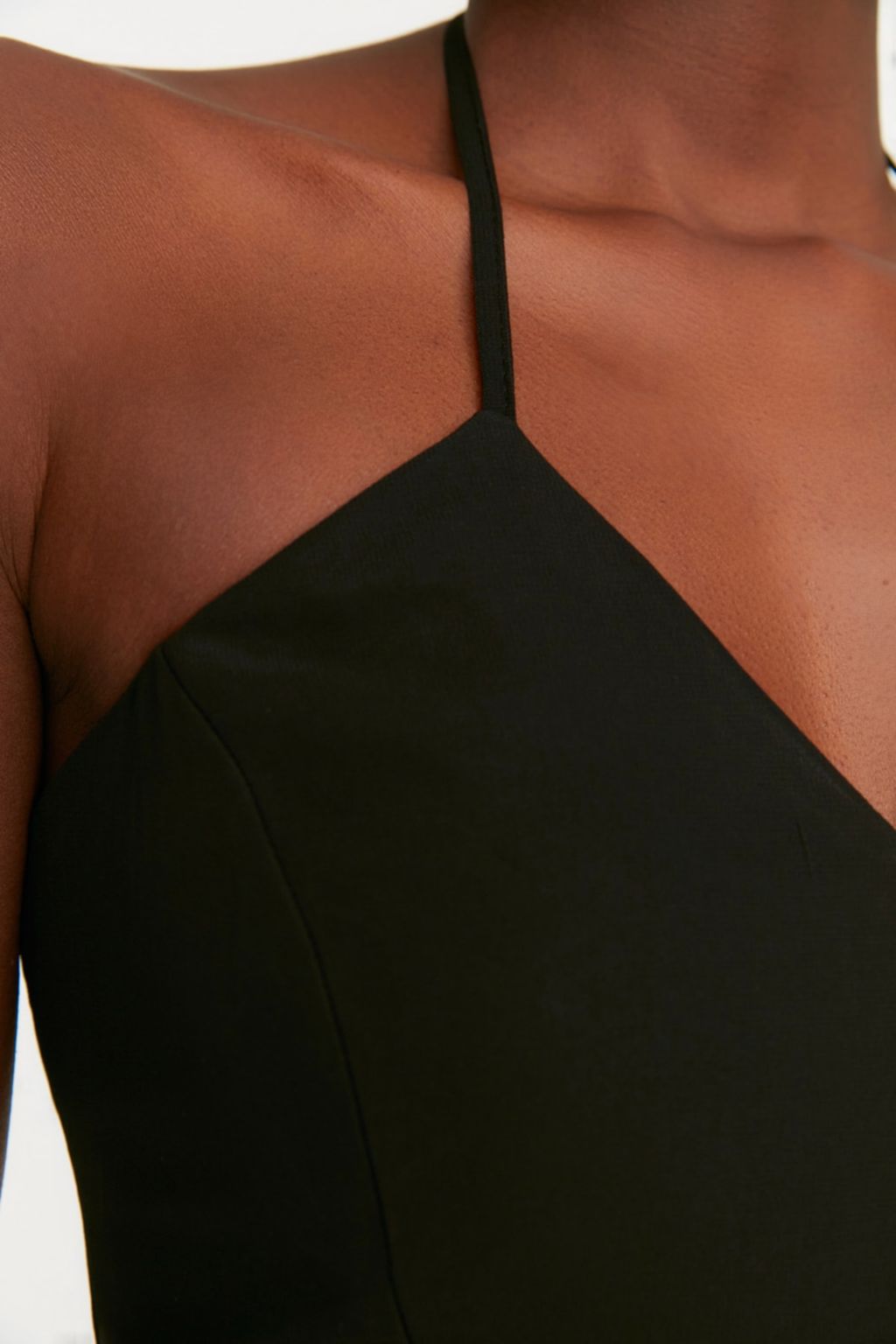 Siyah A-Kesim Ask?l? Dokuma Sifon K?sa S?k Abiye Gece Mezuniyet Elbisesi TPRSS22EL1313 - Trendyolmilla фото 4